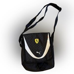 Puma x Ferrari Crossbody Messenger Bag Black | Motorsport Collection